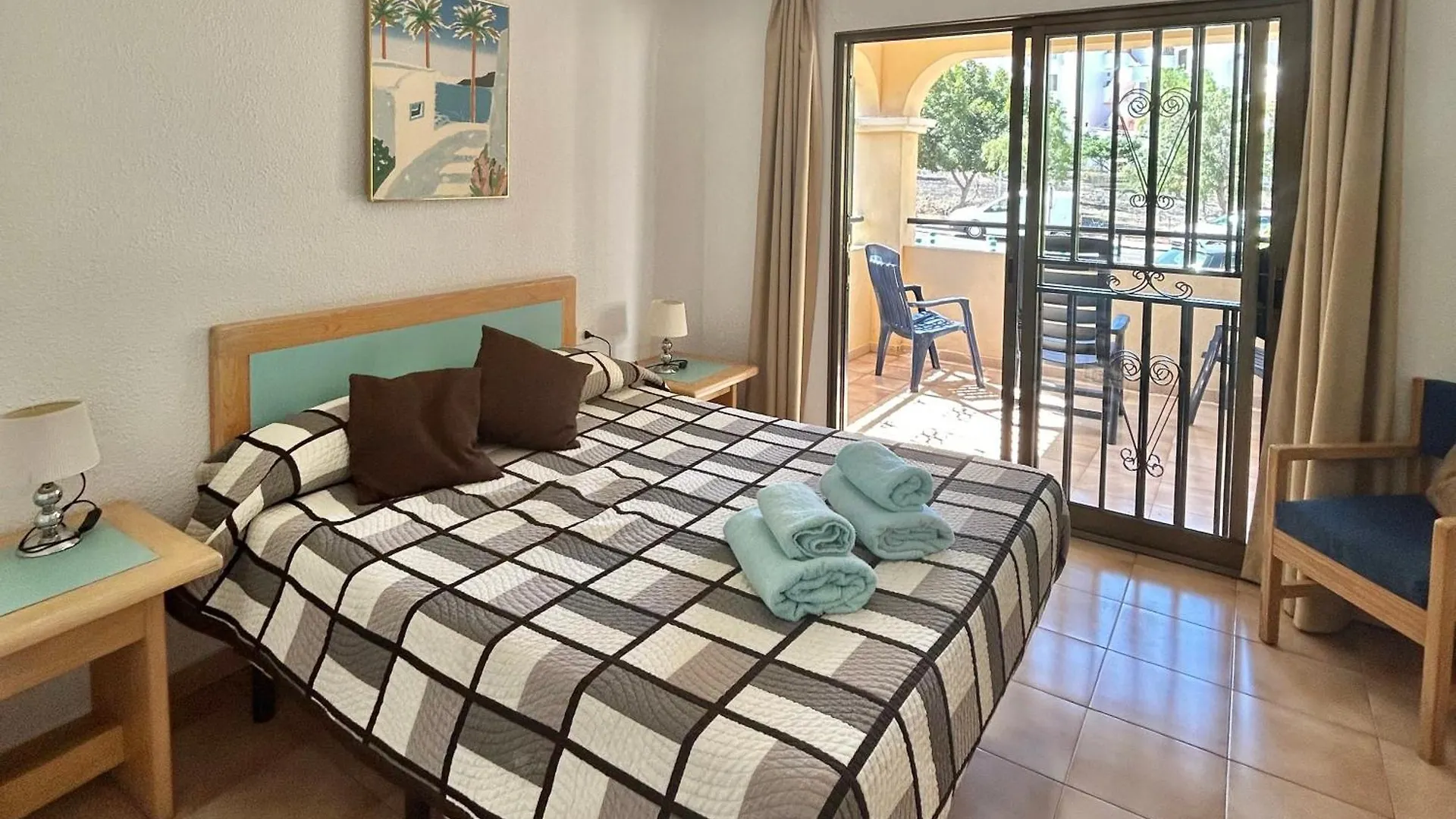 Two Bedroom Apartment In Castle Harbour C201 Los Cristianos   Los Cristianos (Tenerife)